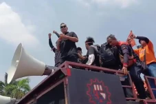 6 Komika yang Ikut Demo...