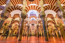 Kisah Kemunduran Kekhalifahan...