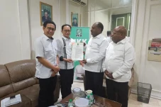 PKB Serahkan SK Rekomendasi...