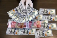 Rupiah Menguat Usai...