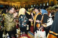 Majukan Jatim, Khofifah...