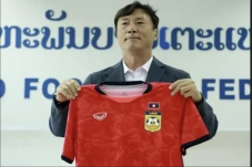 Pelatih Anyar Laos Tertantang...