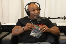 Mike Tyson Kecanduan...