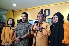 Disambangi Anies Baswedan,...