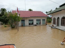 Banjir Terjang 21 Desa...