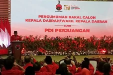 PDIP Umumkan Paslon...