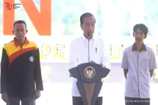 Jokowi Resmikan Bendungan...