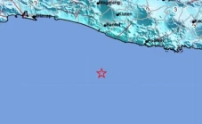 Gempa M5,8 Guncang Gunungkidul,...