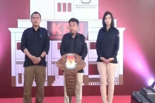 Pemeriksaan Kesehatan...