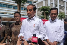 Seskab Pramono Anung...