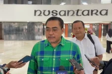 Usung Luluk-Lukmanul...