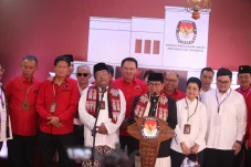 Pramono Anung-Rano Karno...