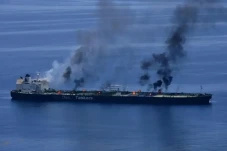 Kapal Tanker Diserang...
