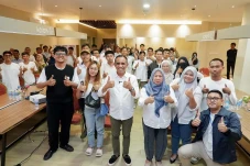 Dizalimi dan Difitnah,...