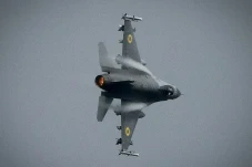Pertama Kalinya, Ukraina...