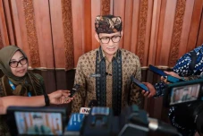Sandiaga Uno Soroti...
