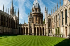 10 Universitas Eropa...