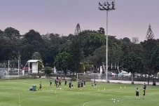 Latihan Timnas Indonesia...