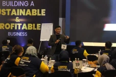 Kembangkan Bisnis UKM,...