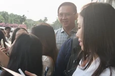 Viral! Momen Ahok Temani...