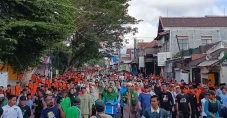 20 Ribu Warga dan Santri...