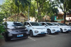 Mobil China Terlaris...