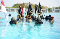 11 Jenderal TNI AD Disematkan...