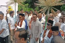 Ikuti Arahan Prabowo,...