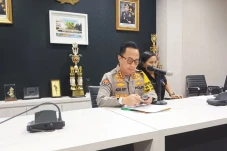 Pelaku Penyiram Air...
