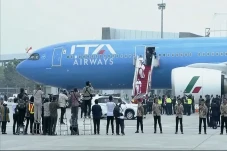 Penampakan Pesawat Komersil...