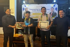 Billy Mambrasar Ajak...