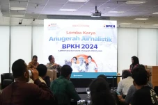 BPKH Gelar Anugerah...