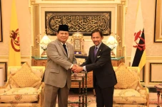 Prabowo Bertemu Sultan...