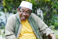 Komedian Nurul Qomar...