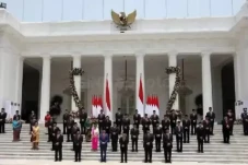 Jokowi Buka Peluang...