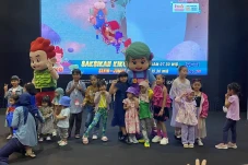 Seru! Kiko Ajak Pengunjung...