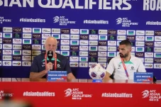 Pelatih Australia Akui...