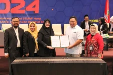 Lahirkan SDM Berkualitas,...