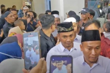 Hadiri Sidang PK, Pegi...