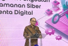 Menkominfo Akan Umumkan...