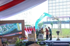 Aguan Cs Bangun Mall...