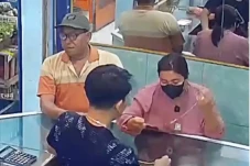 Viral, Pasutri di Malang...