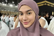 Pratama Arhan Komentari...