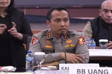 Komjen Polisi Aktif...