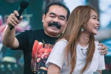 Inul Daratista Girang...