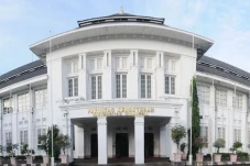 5 Kampus yang Memiliki...