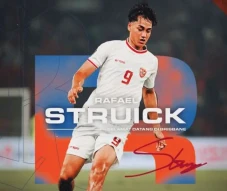 Rafael Struick Resmi...