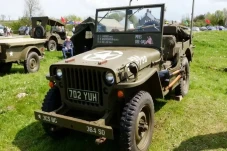 Sejarah Mobil Militer...