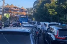 Jalur Puncak Bogor Masih...