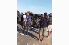 Bus Bermuatan Anak SD...